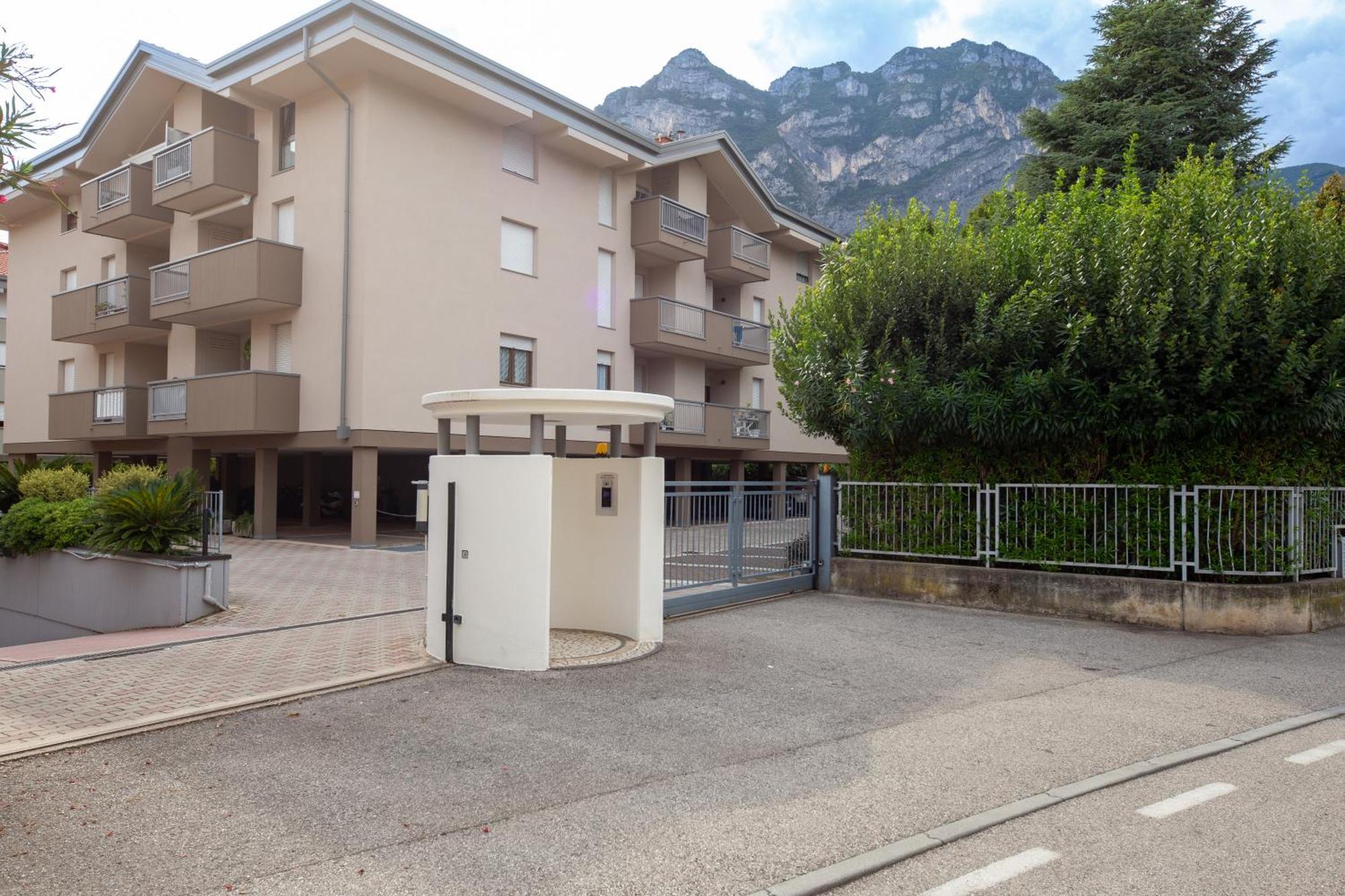Sun & Fun Apartment - Morena Riva del Garda Exterior foto